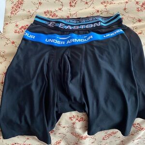 Under Armour Men's Black Boxer Briefs with Blue Waistband. Size L.
